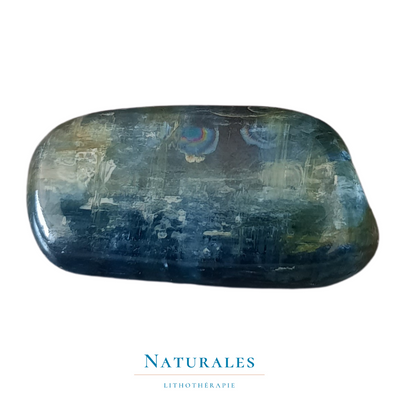 Cyanite roulée - lithothérapie - Pierre naturelle